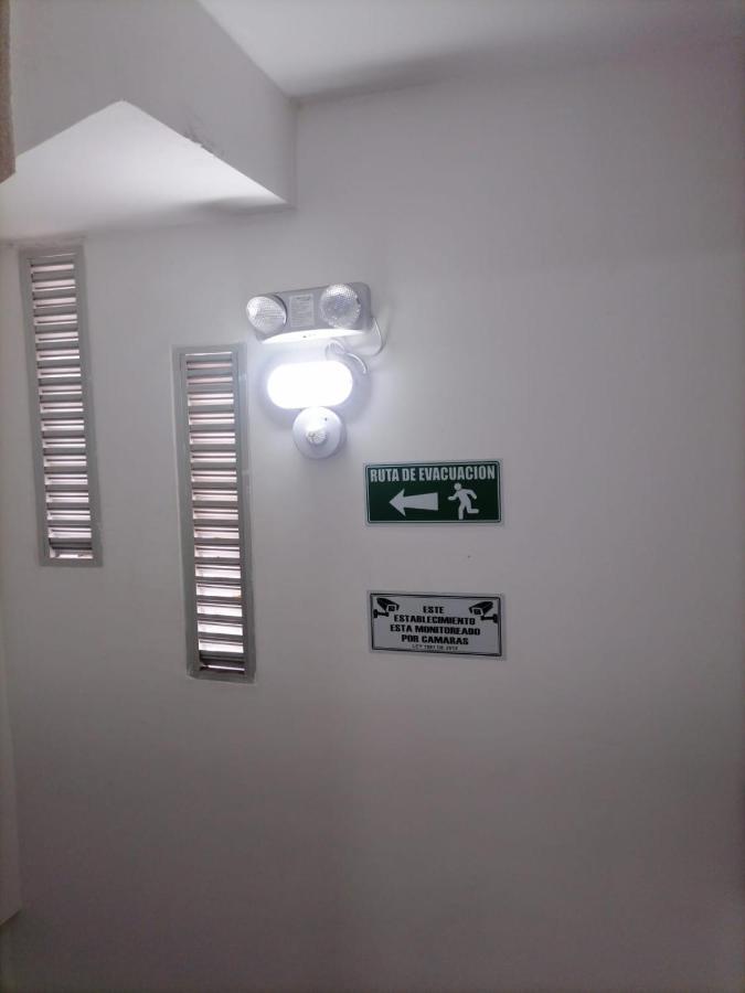 Hotel Media Luna Cúcuta Kültér fotó