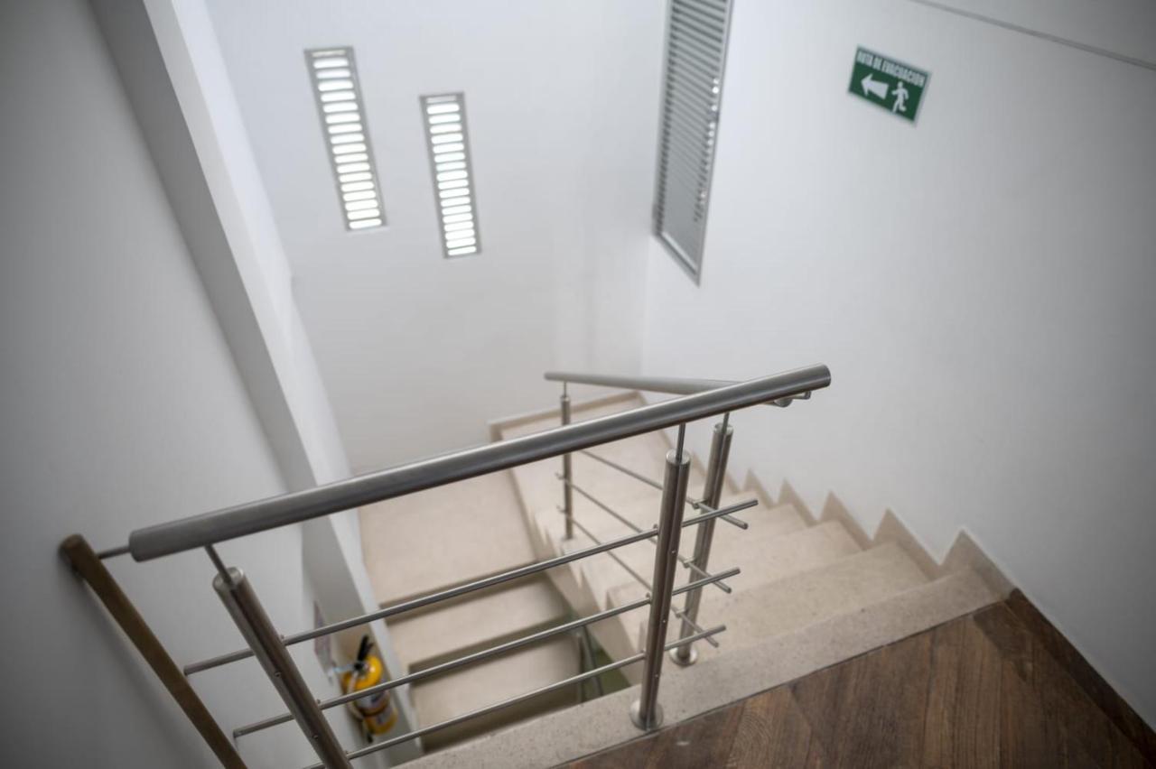 Hotel Media Luna Cúcuta Kültér fotó